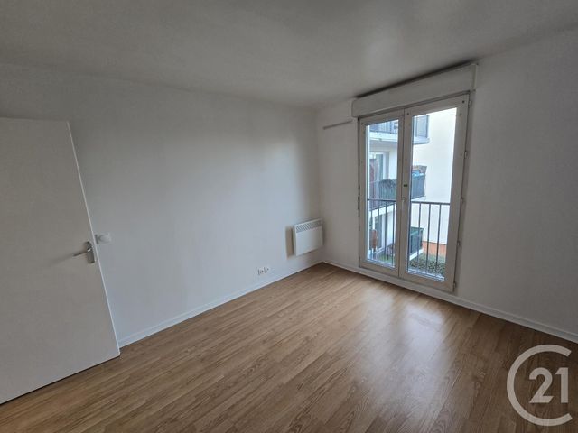 Appartement F3 &agrave; louer - 3 pi&egrave;ces - 65,70 m2 - St Denis - 93 - ILE-DE-FRANCE