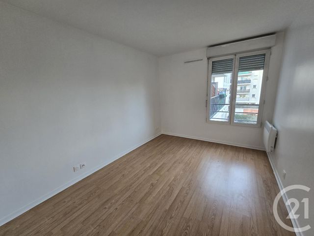 Appartement F3 &agrave; louer - 3 pi&egrave;ces - 65,70 m2 - St Denis - 93 - ILE-DE-FRANCE
