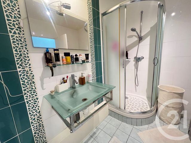 Appartement F3 &agrave; louer - 3 pi&egrave;ces - 61,84 m2 - Fontenay Sous Bois - 94 - ILE-DE-FRANCE