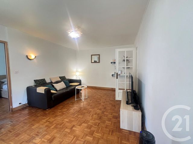 Appartement F3 &agrave; louer - 3 pi&egrave;ces - 61,84 m2 - Fontenay Sous Bois - 94 - ILE-DE-FRANCE