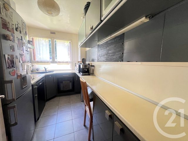 Appartement F3 &agrave; louer - 3 pi&egrave;ces - 61,84 m2 - Fontenay Sous Bois - 94 - ILE-DE-FRANCE
