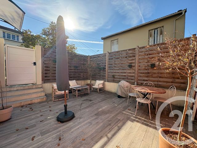 Maison &agrave; louer - 4 pi&egrave;ces - 89,22 m2 - Fontenay Sous Bois - 94 - ILE-DE-FRANCE