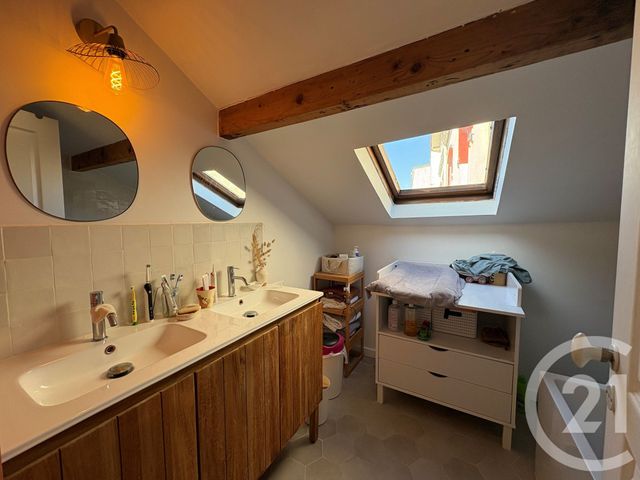 Maison &agrave; louer - 4 pi&egrave;ces - 89,22 m2 - Fontenay Sous Bois - 94 - ILE-DE-FRANCE