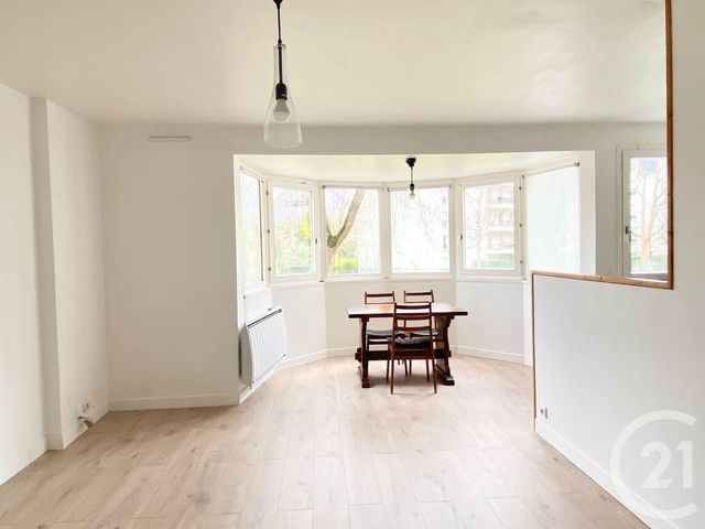 Appartement Duplex à vendre - 4 pièces - 82,10 m2 - Rosny Sous Bois - 93 - ILE-DE-FRANCE