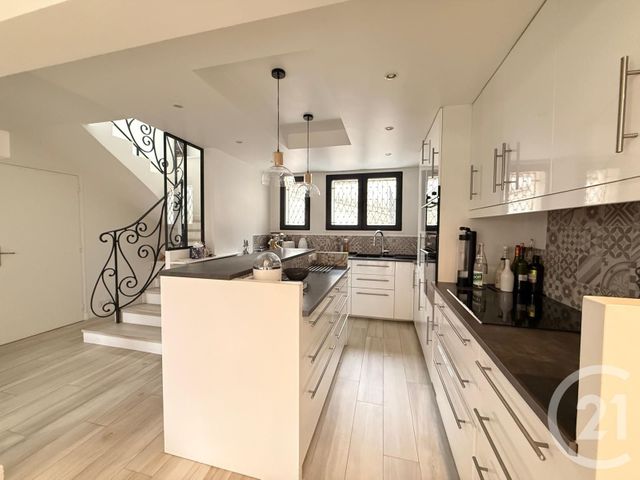 Maison &agrave; vendre - 6 pi&egrave;ces - 155,33 m2 - Fontenay Sous Bois - 94 - ILE-DE-FRANCE