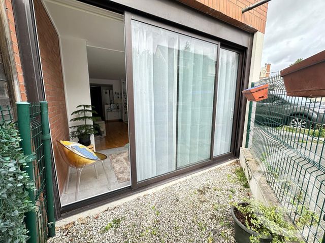 Afficher la photo en grand Appartement à vendre - 3 pièces - 55,16 m2 - Montreuil - 93 - ILE-DE-FRANCE