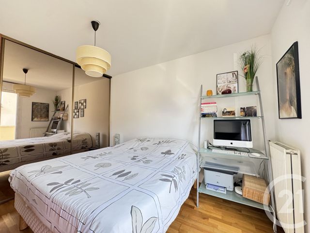Afficher la photo en grand Appartement à vendre - 3 pièces - 55,16 m2 - Montreuil - 93 - ILE-DE-FRANCE