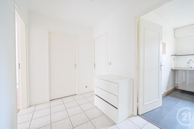 Afficher la photo en grand Appartement F2 à louer - 2 pièces - 46,05 m2 - Levallois Perret - 92 - ILE-DE-FRANCE