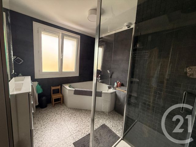 Maison &agrave; vendre - 5 pi&egrave;ces - 126,80 m2 - Fontenay Sous Bois - 94 - ILE-DE-FRANCE