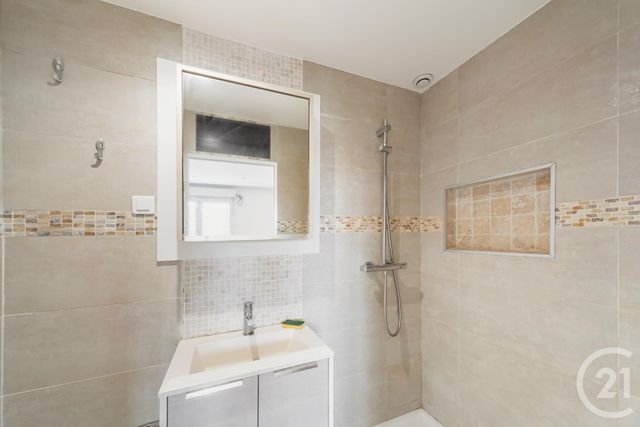 Maison &agrave; vendre - 5 pi&egrave;ces - 91,44 m2 - Fontenay Sous Bois - 94 - ILE-DE-FRANCE